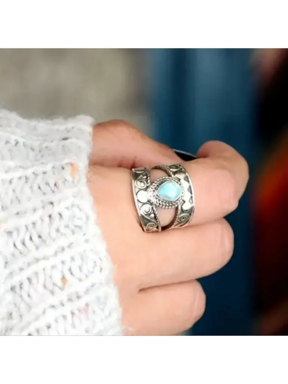 Vintage Style Chunky Band Ring Inlaid Turquoise Jewelry